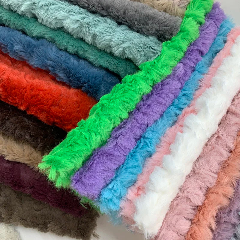 25x45cm Embossed Microfiber Plush Faux Fur Fabric