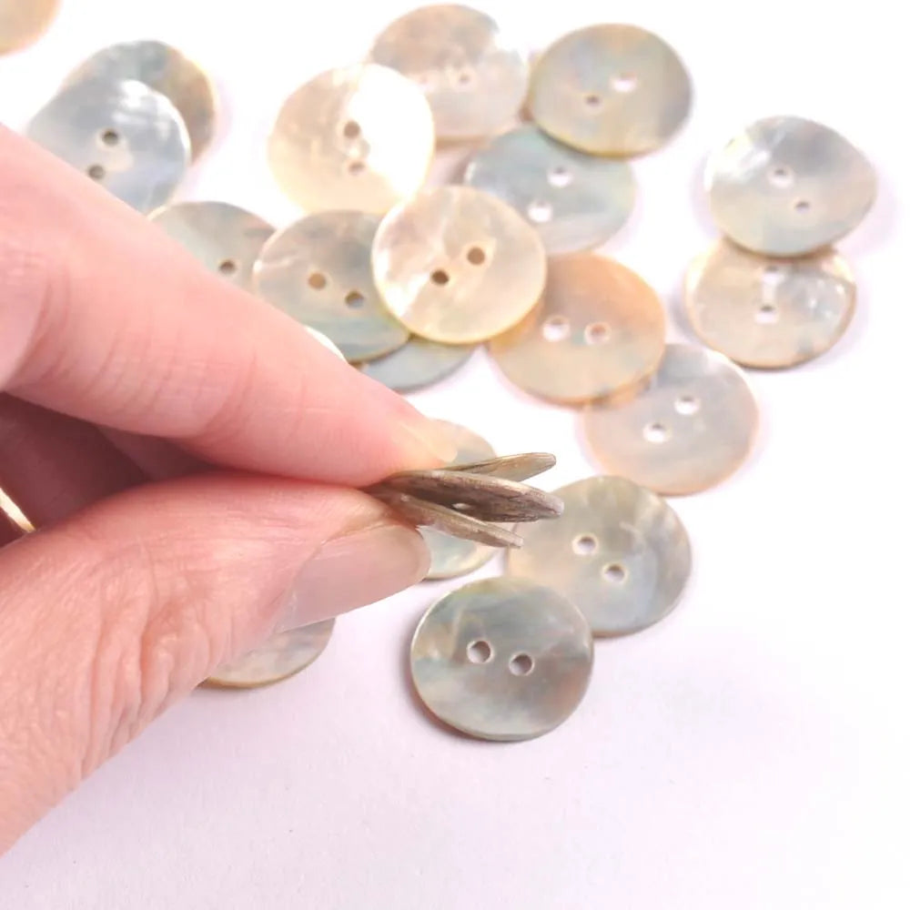 50Pcs Natural Mother Of Pearl Shell Decorative Buttons