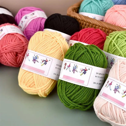 Milk Soft Cotton Baby Knitting Wool Yarn Thick Yarn Fiber Velvet Yarn Hand Knitting Wool Crochet Yarn for DIY Sweater